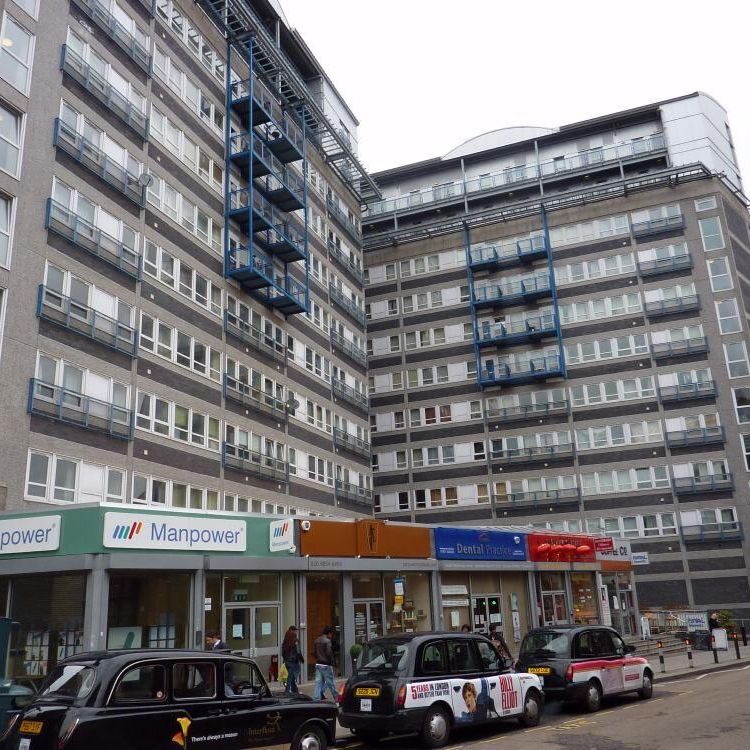 1 bedroom flat to rent - Photo 1