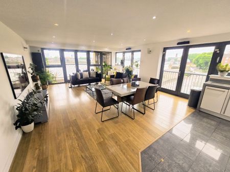 2 Bed Flat, Wood Wharf Apartments, SE10 - Photo 4