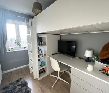 3 bedroom end of terrace house to rent - Photo 3