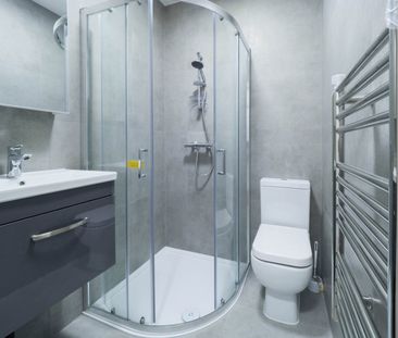 Room in a Shared House, The Meadow Way, HA3 - Photo 1