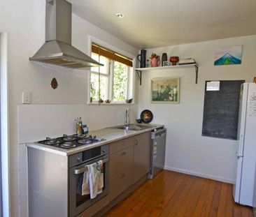 4 Bedrooms & Pets Considered - Photo 2