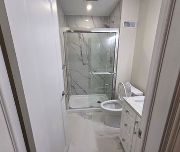 For Lease - 49 Elmvale Crescent, Toronto, Ontario - Photo 5