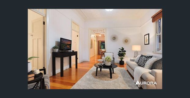 Charming Queenslander with Entertainer’s Deck in Gordon Park - Photo 1