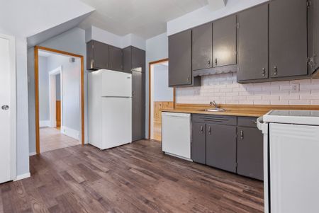 For Lease - 126 Durham Street, Kawartha Lakes, Ontario - Photo 5