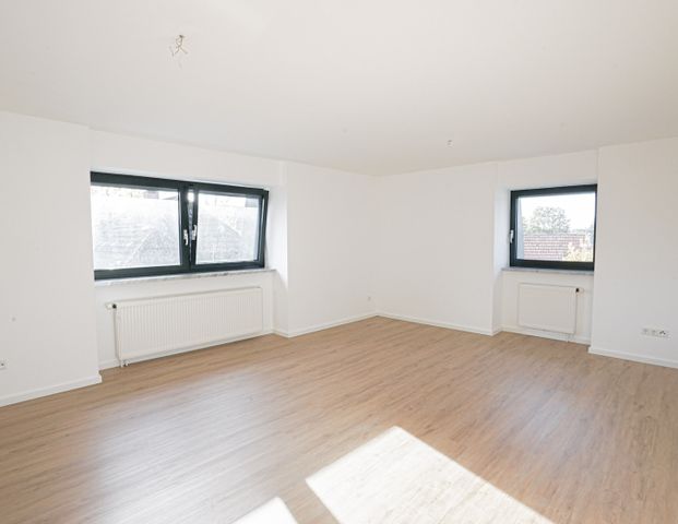 Edewecht - Hauptstraße: frisch renovierte 3-Zi. Whg., Terminbuchung über Link, s ... - Foto 1