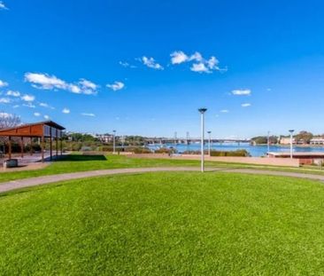 Sunlit & Stylish | Resort-Style Living in Meadowbank - Photo 5