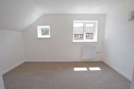 Pennywell Gardens, New Milton, Hampshire, BH25 - Photo 2