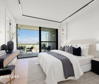 Luxury Family Home with Scenic Views - Photo 6