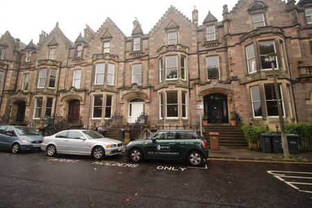 1, 10 Bruntsfield Crescent - Photo 2