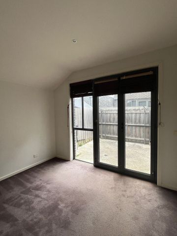 2B Linsey Street, Coburg VIC 3058 - Photo 2