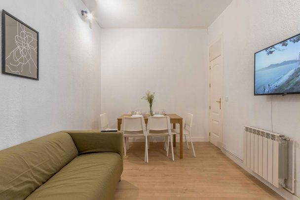 Perfect room for students in Plaza de la Marina Española - Photo 1