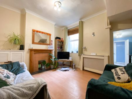 Rhymney Street, Cathays - Photo 2