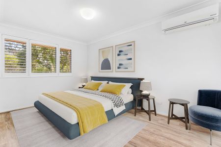 Centrally Located, Expansive And Private, Dual Storey 3 Bedroom, 2.5 Bathrooms, Large LUG Plus Extra Car Space Freestanding Villa - Photo 5