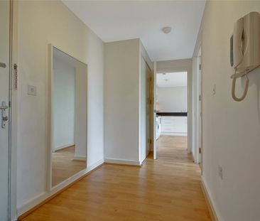Bridgepoint House, UB6, Greenford - Photo 5