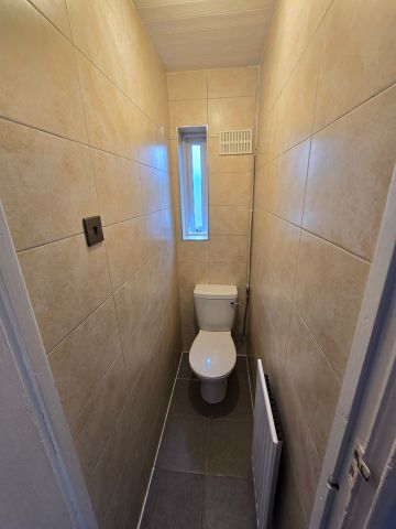 1 Bed Maisonette, Hampden Way, N14 - Photo 2