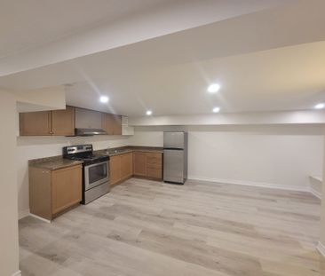 For Lease - 307 Axminster Drive Unit# Basment, Richmond Hill, Ontario - Photo 3