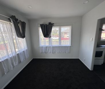 Your Perfect Rental Home Awaits in Stewart Place, Otara - Photo 2