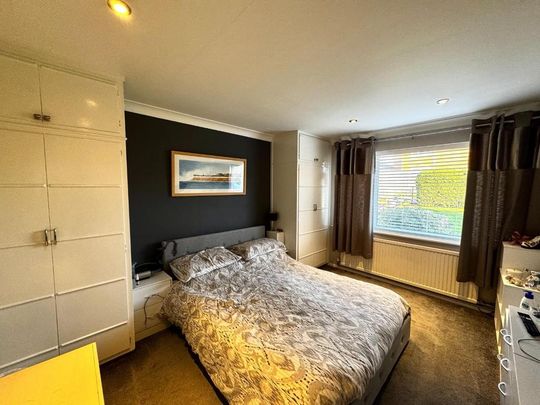 2 bedroom semi-detached bungalow to rent - Photo 1