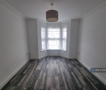 5 bedroom terraced house to rent - Photo 3