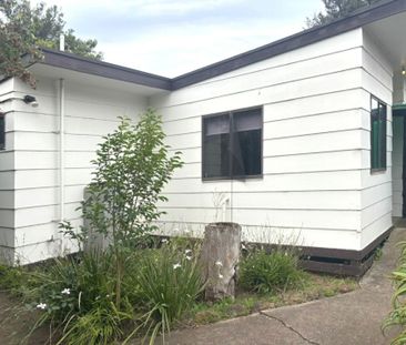 1/3 De Brun Court, Laverton VIC, Belconnen - Photo 2