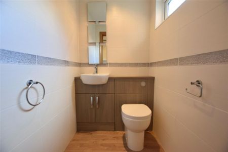 Ravensworth Court, Gateshead, NE11 - Photo 3