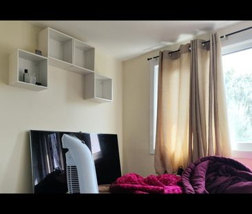 2 Bed Maisonette, Fulmead Road, RG30 - Photo 3