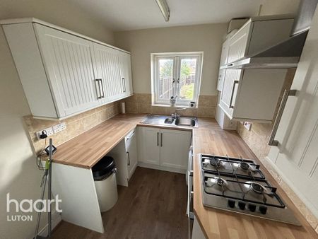 3 bedroom terraced house to rent - Photo 4