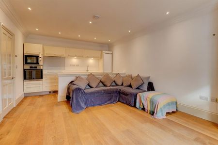 2 BED Apartment To rent - Photo 4