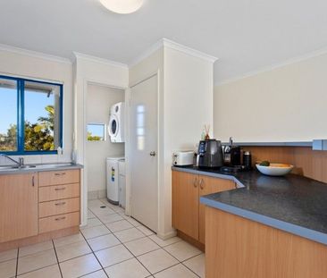 Private Room with Ensuite in Fully Furnished Share Apartment - Photo 6
