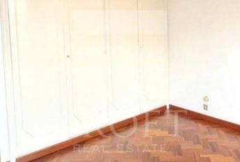 Attic-Cassia: 250mq. Top floor in addition to 250mq. of panoramic terraces. Spacious living, dining, 5 bedrooms, 3 baths, maid’s room, 3 panoramic terraces, parking, silent,. Located at begining of Cassia, near Schools. Ref 160