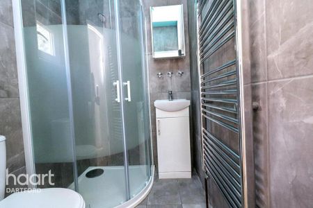 3 bedroom terraced house to rent - Photo 3