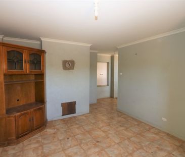 90 Bowen Street - Photo 1