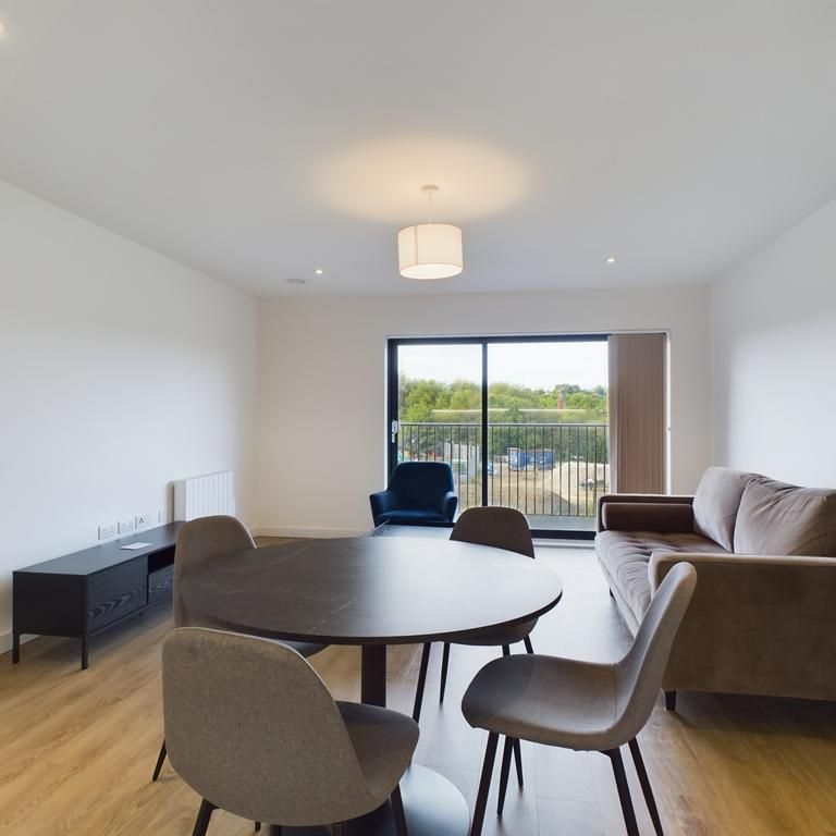 2 bedroom flat to rent - Photo 1