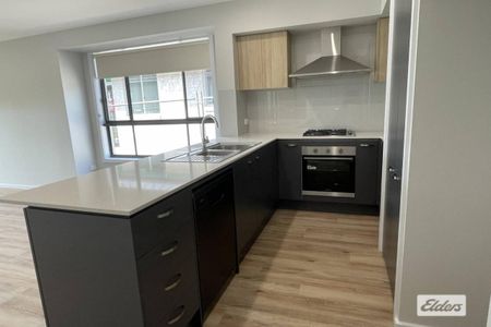 BRAND NEW HOME 3 BEDROOMS - Photo 5