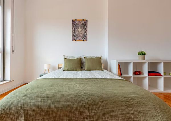 Mieszkanie na wynajem - 180 m² - 1 pokój Porto Porto