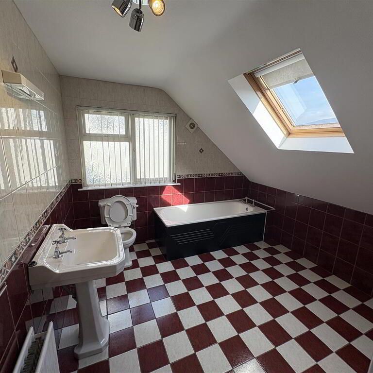 5 Longfield Heights, Forkhill, Newry, BT35 9PW - Photo 1