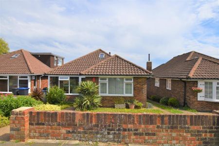 4 bedroom bungalow to rent - Photo 5