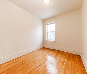 Unit 11 - Photo 2