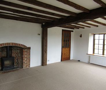 2 bed Cottage - To Let - Photo 5