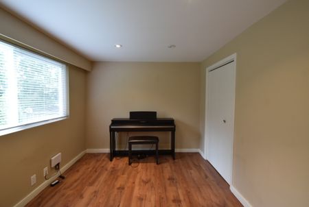 435 Tempe Crescent, North Vancouver (Basement Suite) - Photo 5