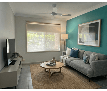 Spacious Family Home with Flexible Living – Quiet Cul-de-Sac Location - Photo 2