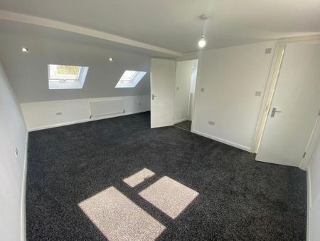 4 bedroom terraced house to rent - Photo 5