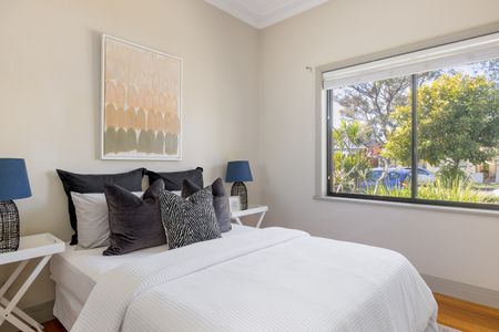 26 Hardie Street, Mascot NSW 2020 - House For Rent | Domain - Photo 3