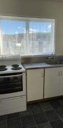 Sunny bedsit! - Photo 1