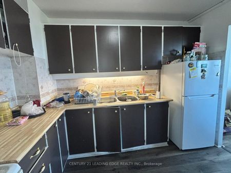 902 715 Don Mills Road - Photo 3