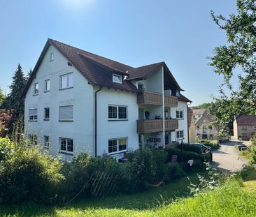 Wohnen in ruhiger und grüner Lage mit Terrasse! - Foto 1