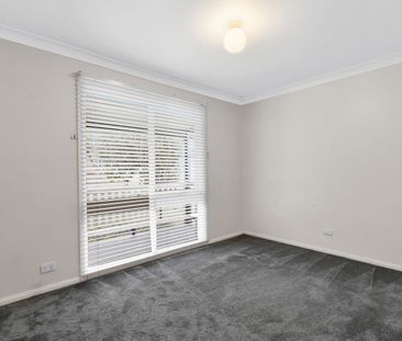 Spacious family home in prime location - Photo 4