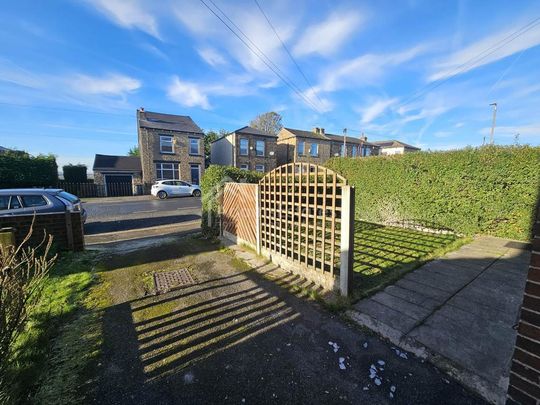 3 bedroom semi-detached house to rent - Photo 1