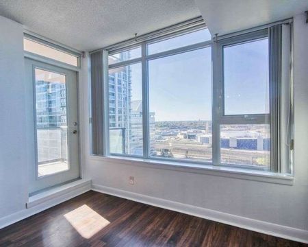 For Lease - 25 Town Centre Unit# 1711, Toronto, Ontario - Photo 3