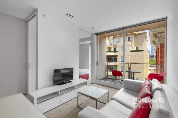 Brilliant Central East Melbourne Location - Unfurnished - Photo 1